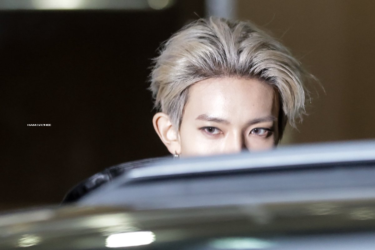 hamnyahee's tweet image. 260123 뮤직뱅크 퇴근

눈이 너무 예쁘심….

#희승 #HEESEUNG #엔하이픈 #ENHYPEN