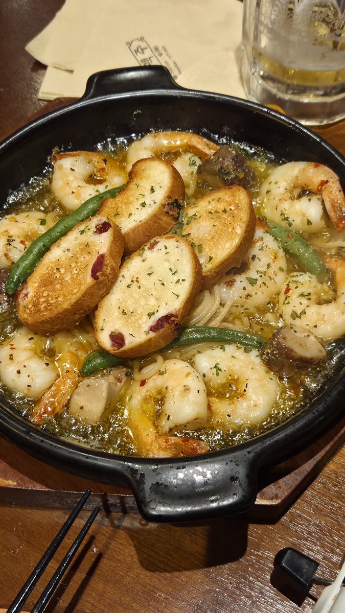 todayeatsome's tweet photo. 잊을만하면... 감바스 https://t.co/6L2QpdZNLW