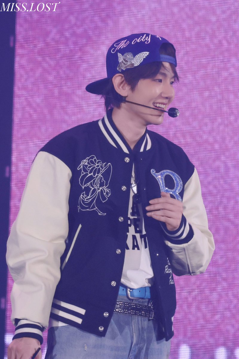 LOST_B056's tweet photo. 260103&amp;260104Reverie [dot] in 首尔
萌犬出击
#백현 #BAEKHYUN #边伯贤 #ベッキョン 
@B_hundred_Hyun @BAEKHYUN_INB100 https://t.co/Xv3nBekyeG