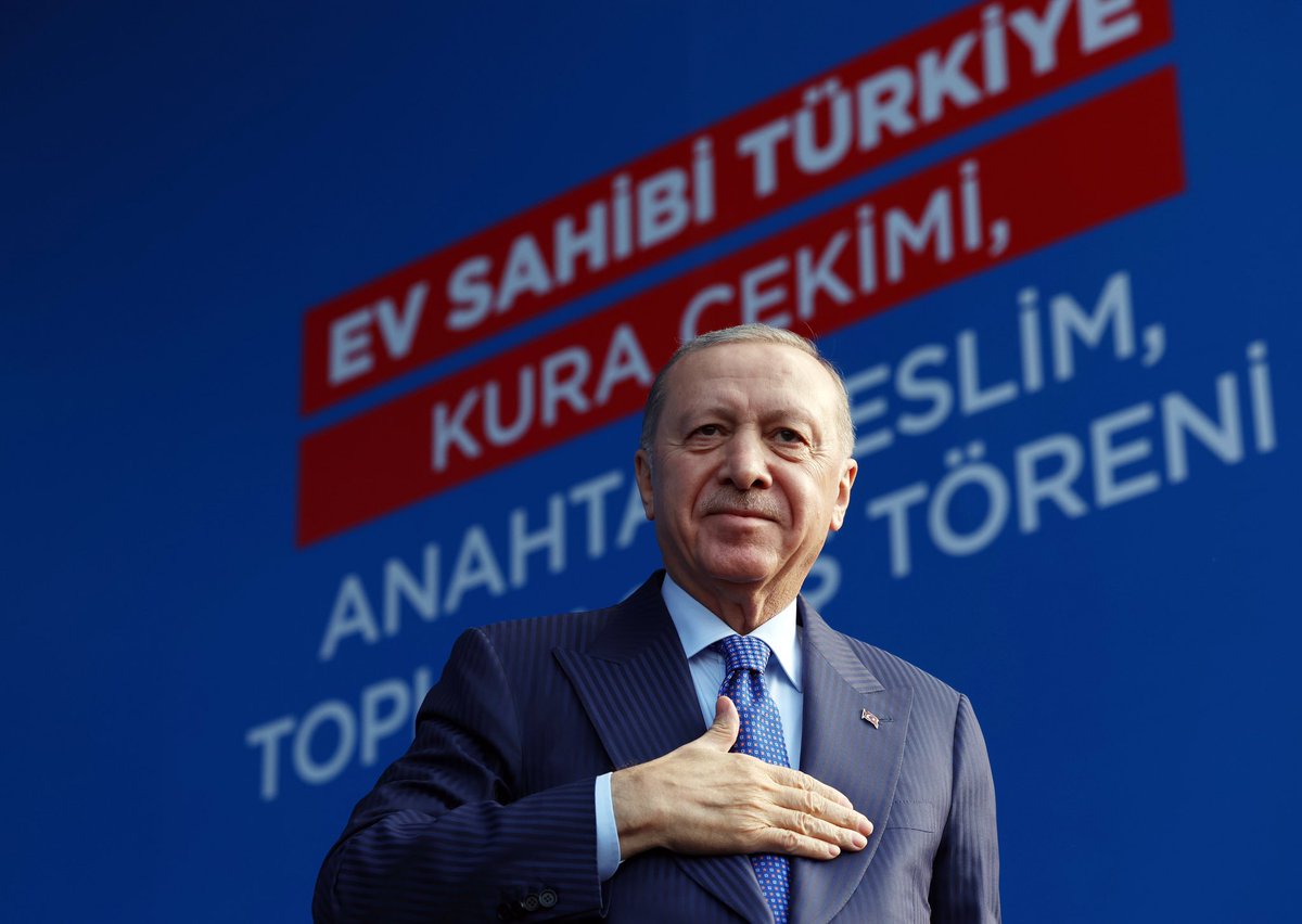 tcbestepe's tweet image. “500 bin sosyal konut projemizde ilk teslimatları Mart 2027’de yapacağız” tccb.gov.tr/haberler/410/1…