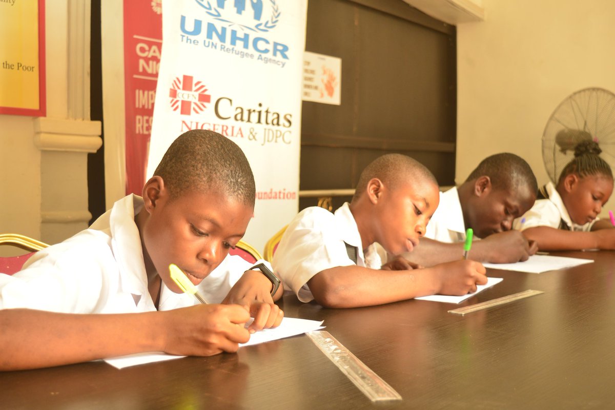 unhcrnigeria's tweet photo. “If you were principal for a day, what would you change?”
In Ogoja LGA 🇳🇬, students marked #InternationalDayOfEducation by sharing bold ideas on how to improve learning—showing the power of youth in co-creating education for all.
#WithRefugees #Education #Nigeria https://t.co/rKRv4owyNd