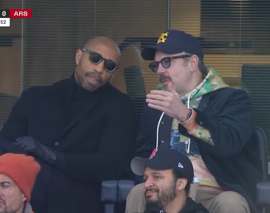 Thierry Henry &amp; actor Jason Sudeikis, better known as Ted Lasso, in attendance to watch Arsenal Women vs. Chelsea at Stamford Bridge this afternoon. 🕵️‍♂️