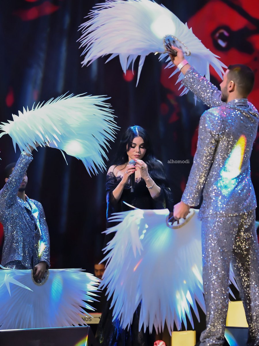 #بدنا_نروق ❣️🎵

#هيفاء_وهبي_في_الرياض
#روتانا_لايف
#موسم_الرياض 

<a href="/HaifaWehbe/">Haifa Wehbe</a>