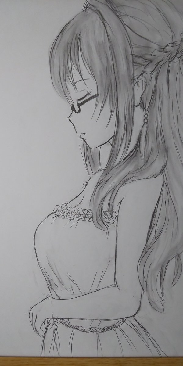 buru_kou's tweet image. 遅くなりましたが、紀伊副長・野際啓子さんお誕生日おめでとうございます！🎊🎂🎊
横顔よく描けたな……を含む過去絵3枚でお祝いいたします(*´ω｀*)

 #野際啓子誕生祭2026 #野際啓子生誕祭2026 #はいふり最高 #ハイスクール・フリート