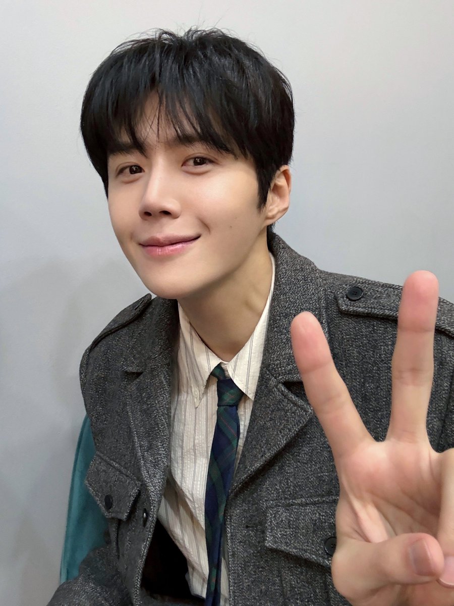 KIMSEONHO_offcl's tweet image. [💌] #SEONHOlog

260124 KIM SEONHO 2026 SEASON'S GREETINGS [Into the Glow] FAN SIGN EVENT에서 만난 김선호 배우💕
선호 배우와 함께라서 더 기대되는 2026년🤍

#김선호 #KIMSEONHO #2026SEASONSGREETINGS #Into_the_Glow