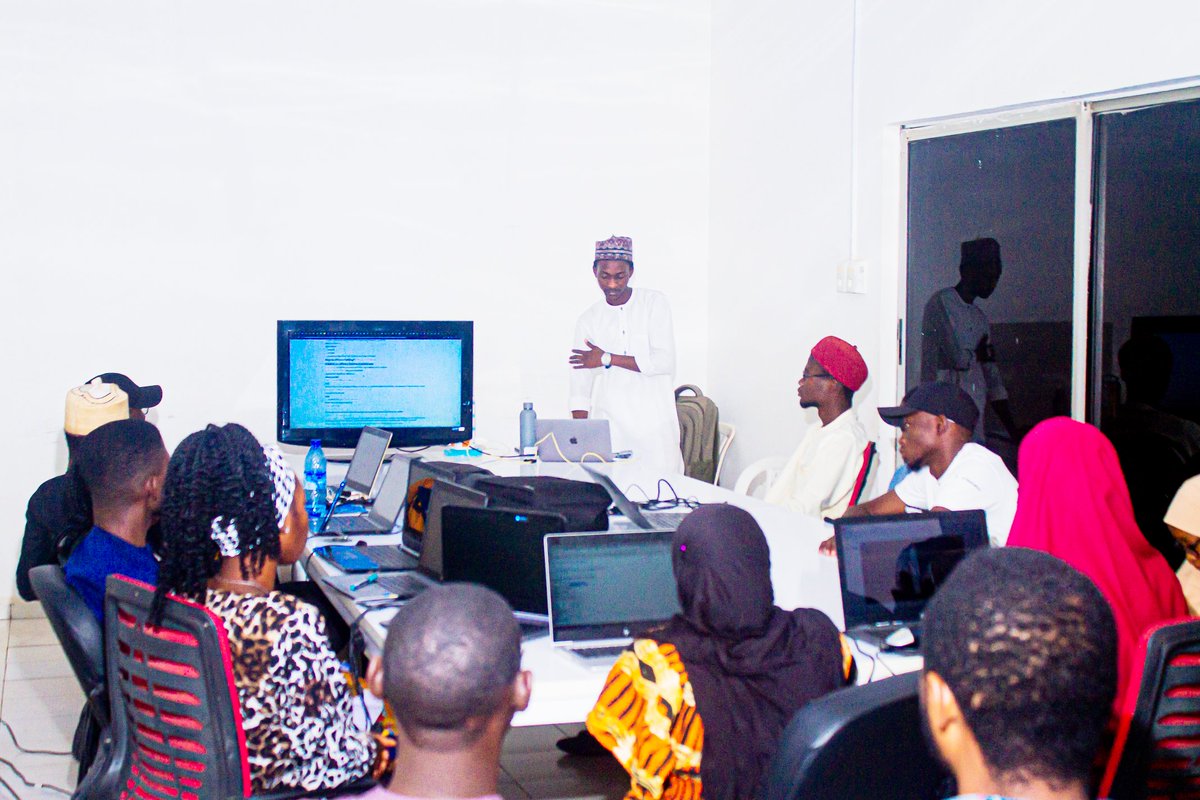 Sanusi Abdulkadir tweet media