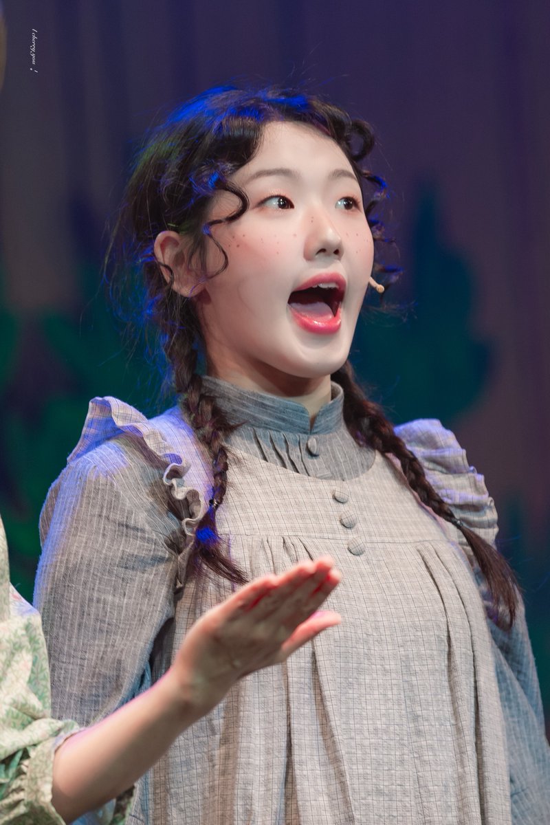 260124N 앤 ANNE
/ 커튼콜

앤1 役 #정단비 

삐쭉 머리까지 너무 ㄱㅇㅇ (⁄ ⁄>⁄ ▽ ⁄<⁄ ⁄)💕💓