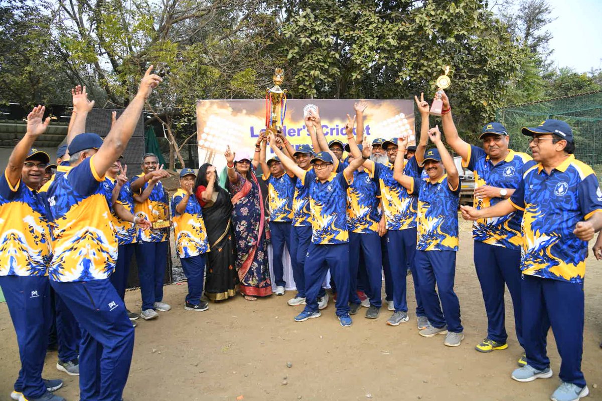 TeamWCL's tweet image. शानदार मुकाबले के बाद, टीम DF Tigers, एक रन के मार्जिन से विजयी रही! 
कौशल, खेल भावना और एकजुटता का प्रेरणादायक प्रदर्शन देखने को मिला।
दोनों टीमों को इस यादगार मुकाबले के लिए हार्दिक बधाई।
#WellPlayed #SpiritOfCricket #WCLFamily