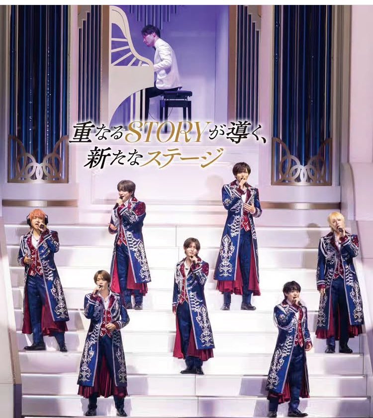 jump_peta's tweet photo. この衣装、踊る時もターンの時も中の赤い布が見事に舞って本当に美しかった。

この衣装考えた人、作った人、衣装を活かした振り付けを考えた人、見事に着こなしたJUMPくん、みんな最高すぎる https://t.co/5x22Vtd0ti