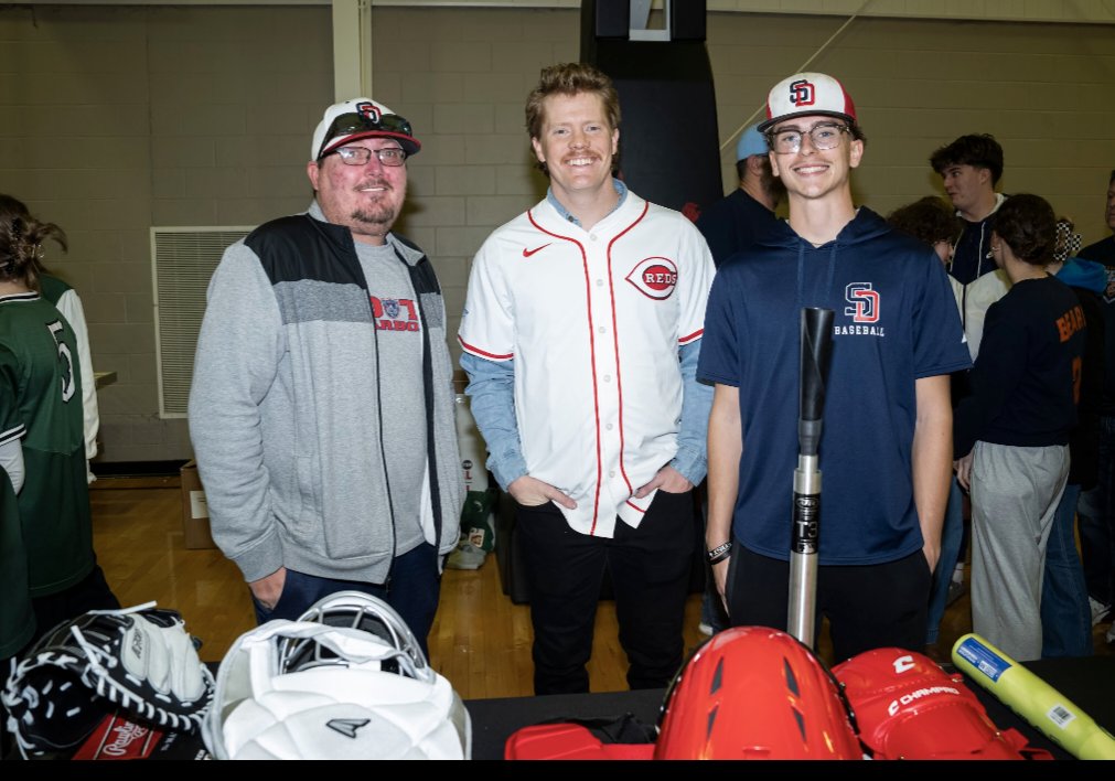 SDHSBaseball25's tweet photo. Thank you to the @RedsCommunity and  @PIFBS for the equipment! Already in use! https://t.co/Jdckx8pF3P