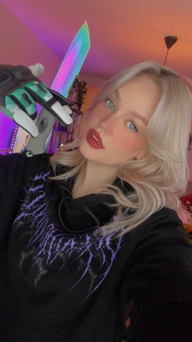 ElinaJasmin's tweet photo. ‼️GIVEAWAY TIME‼️

In collab with @knify.gg , we are giving away two Knify knives!

Giveaway rules:

•follow @ElinaJasmin and @KnifyGG 
•repost this
•check out here the knives -> https://t.co/WRWKdEltYe
and comment the knife youd want to win!
  (Giveaway ending 31.01.2026) https://t.co/GyCnwqSqx0