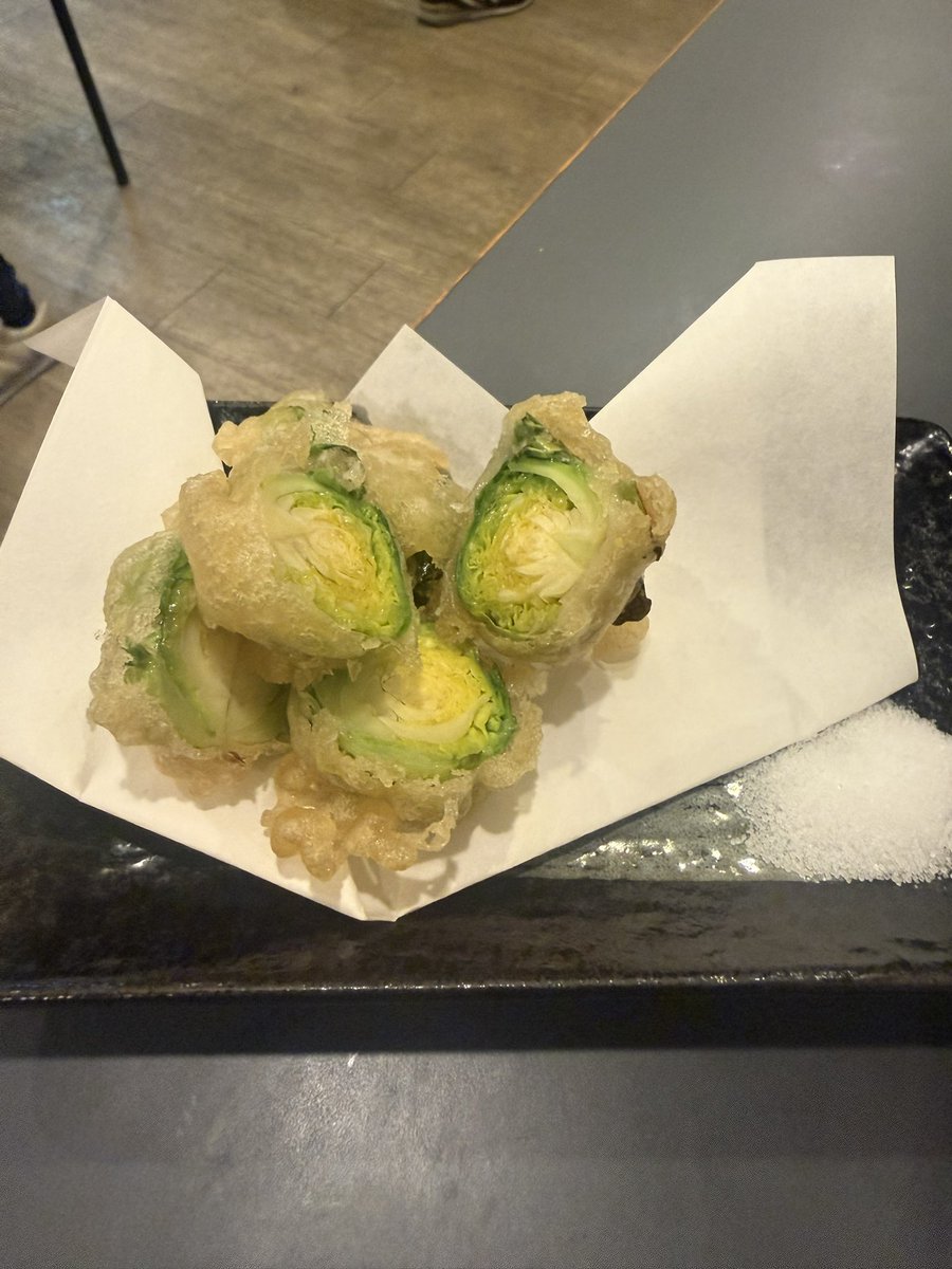 かひろ tweet media