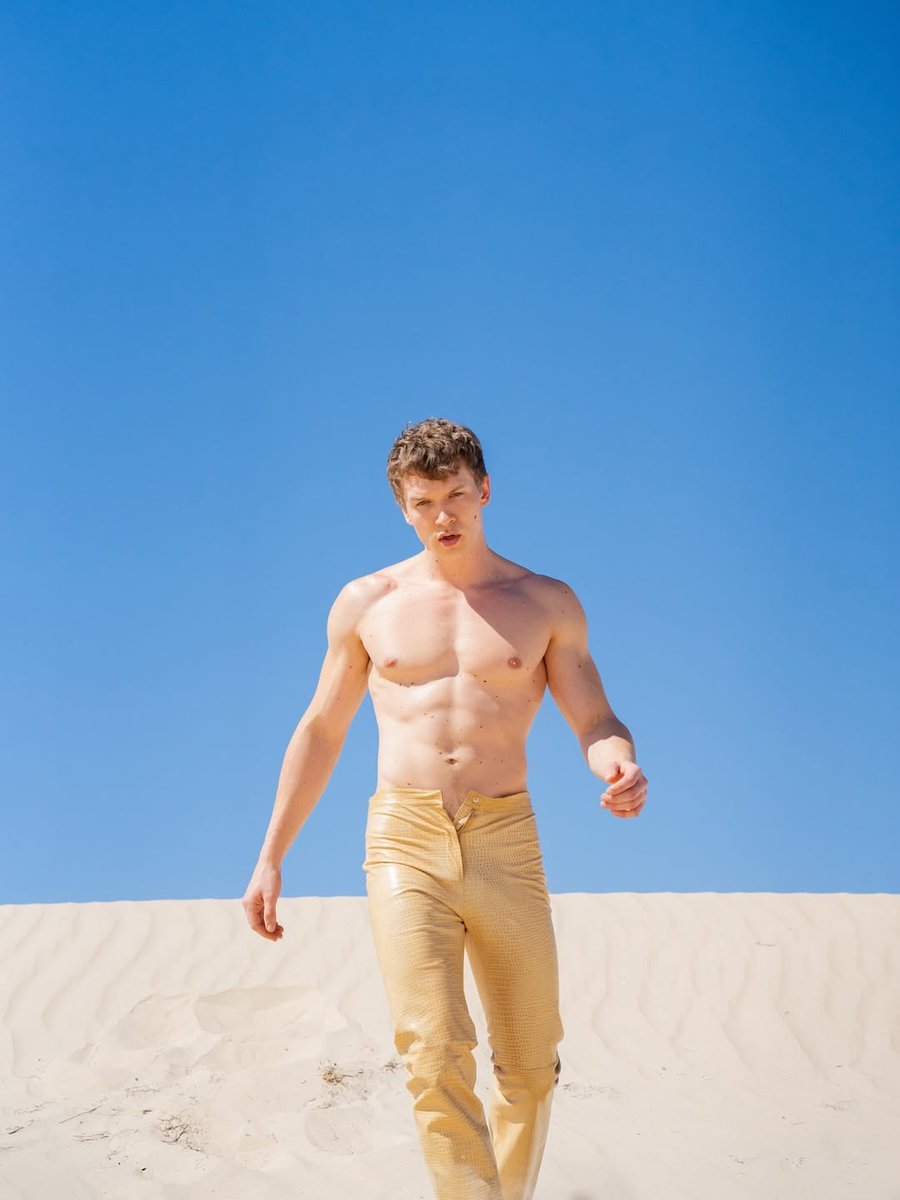 ConnorStorriePH's tweet photo. Connor Storrie face and body tea appreciation post https://t.co/gXETLNPRup