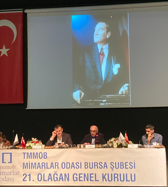 mmrsrvtclb's tweet photo. Mimarlar Odası Bursa Şubesi 21. Olağan Genel Kurulumuz BAOB'ta başladı. Gelişim Grubu adına Genel Kurul'a projelerimizi ve hedeflerimizi anlatma mutluluğunu yaşadım. 

#MimarlarOdası Bursa Şubesi 
Gelişim Grubu Yönetim Kurulu Başkan Adayı

#GelişimGubu #Bursa #Mimarlık https://t.co/zhseZ5b4cR