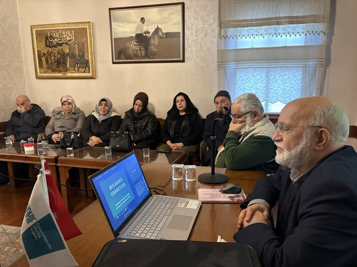 “Dr. Mehmet Güneş ile Hasbihâl” programlarımızın 4.’sünü “Mukaddes Emanetler” başlığı altında yaptık. Değerli hocamız Sayın Dr. Mehmet Güneş’e ve tüm katılımcı dostlarımıza teşekkür ederiz.