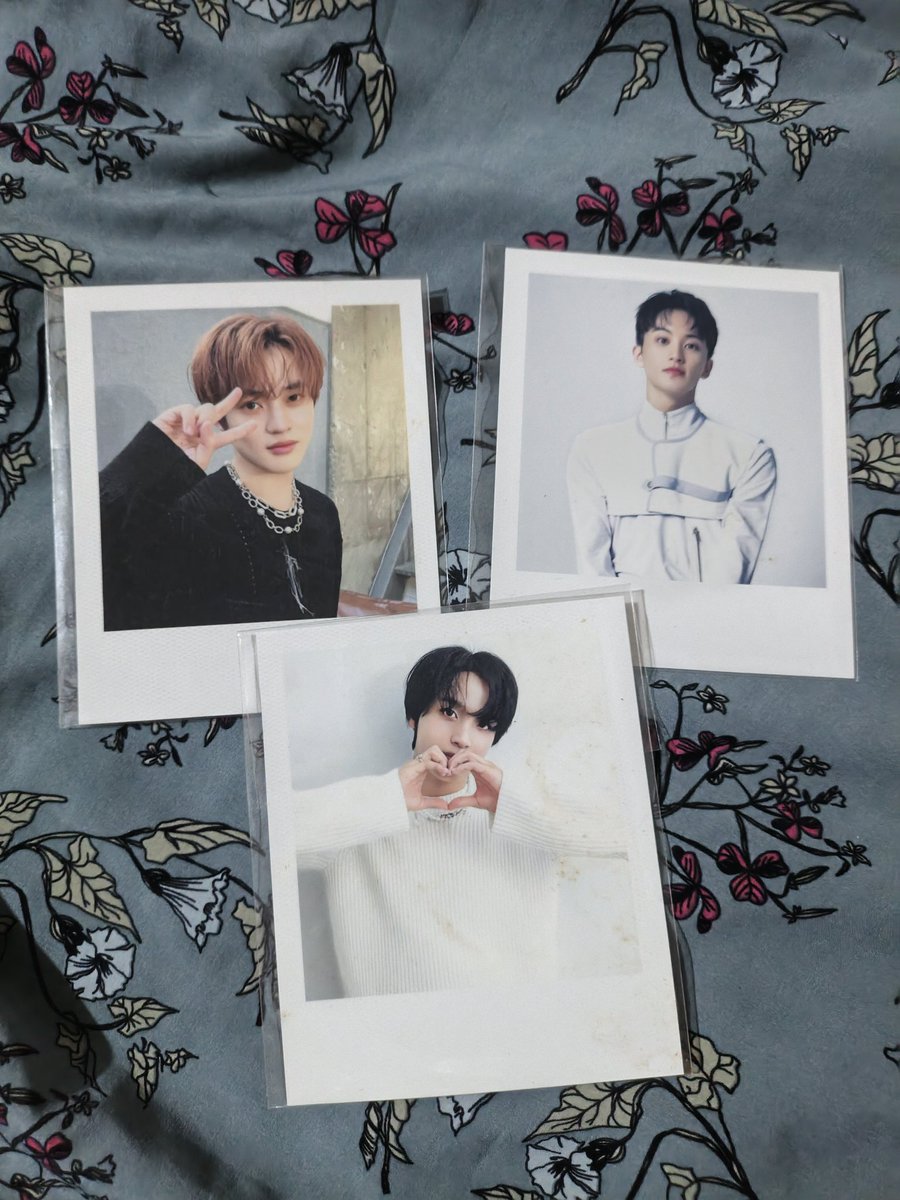 GoButterflyy's tweet photo. Guys aku mau Clearance sale barang barang kpop, mostly dari SG yah 
 
Harga mulai dari 10.000 ajaa

Nanti kalian bisa langsung chat ke wa aku yang ada di bio yah atau DM aku boleh https://t.co/0mO7uzvMyQ