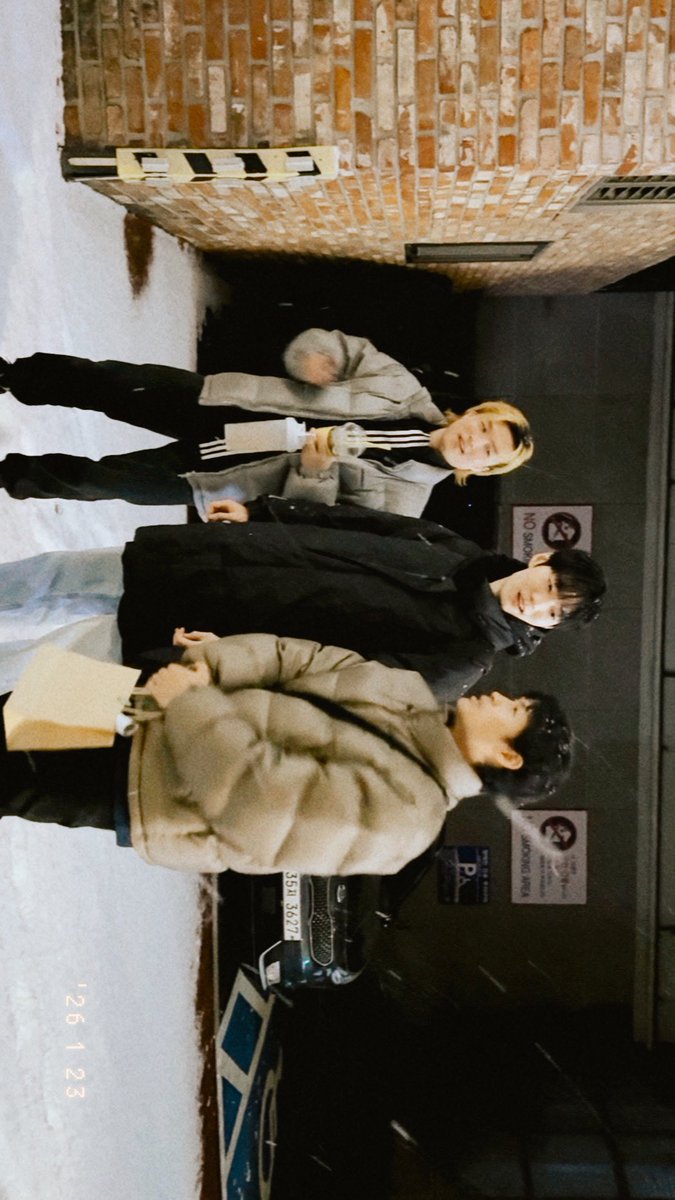 standingzone's tweet image. 📸 26.01.23 ♡