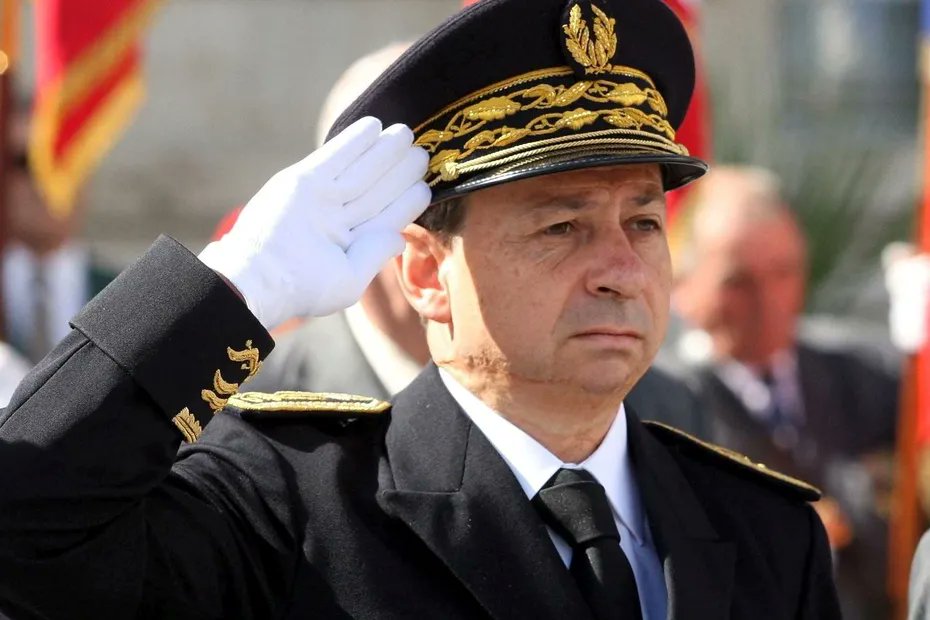 Étienne Guyot (préfet de Gironde) : « 49 % des auteurs de délinquance sur la voie publique sont des étrangers »

 fdesouche.com/2026/01/24/eti…