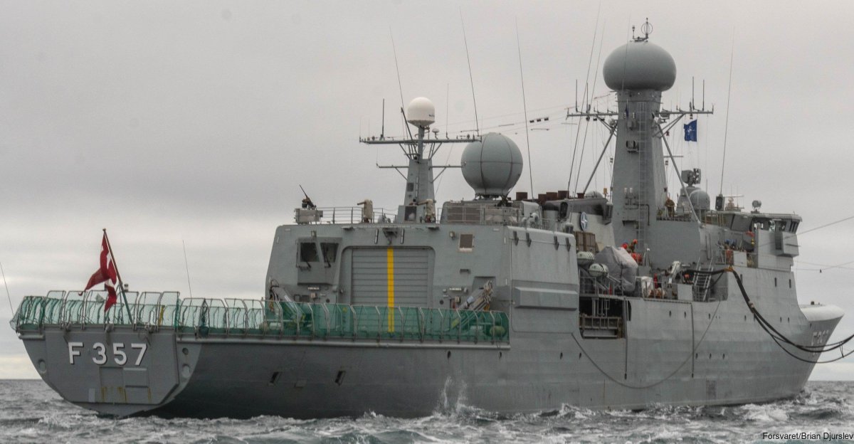 Desde el propio Ministerio de Defensa se mencionó el interés de la ARA en las fragatas clase Iver Huitfeldt. Antes de meternos con semejantes buques sugiero comprar los 4 Fragatas de Patrulla oceánica clase Tethis, con capacidad para operar en el entorno polar Ártico y Antártico.