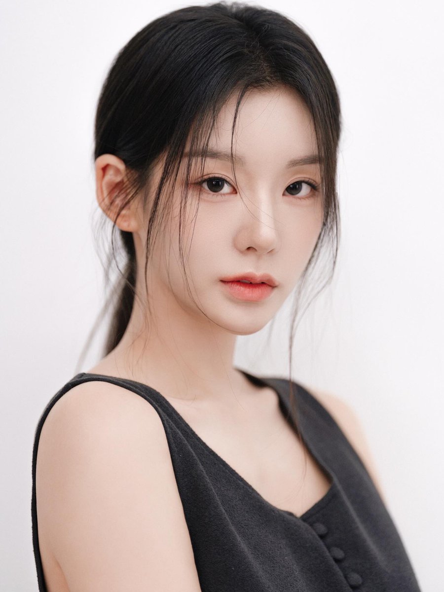 apakah soodam akan debut drama? gila soodam cantik banget 😱😭😭
#soodam