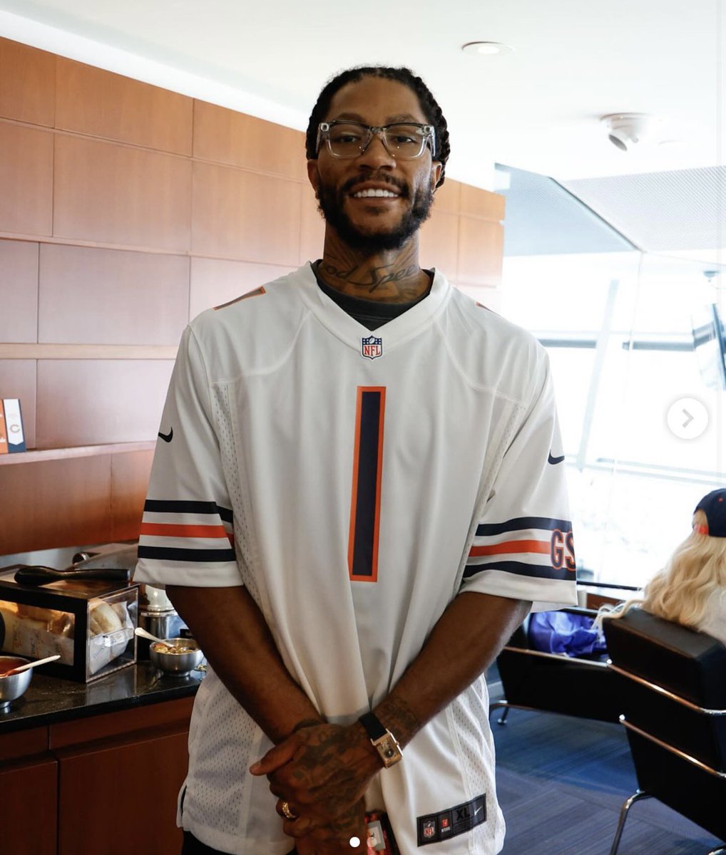 ChiBearsHistory's tweet image. It’s Derrick Rose Day in Chicago.