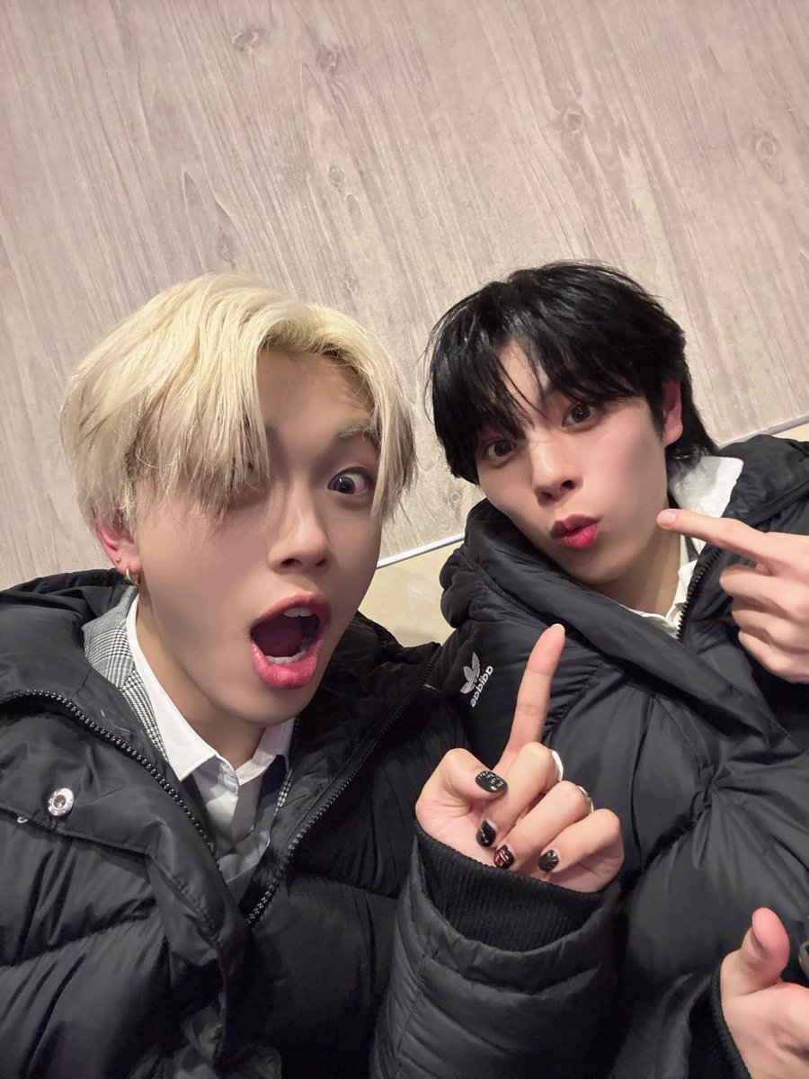 official_DXTEEN's tweet image. [#平本健]
野生のあゆた発見！！

#DXTEEN #HIRAMOTOKEN