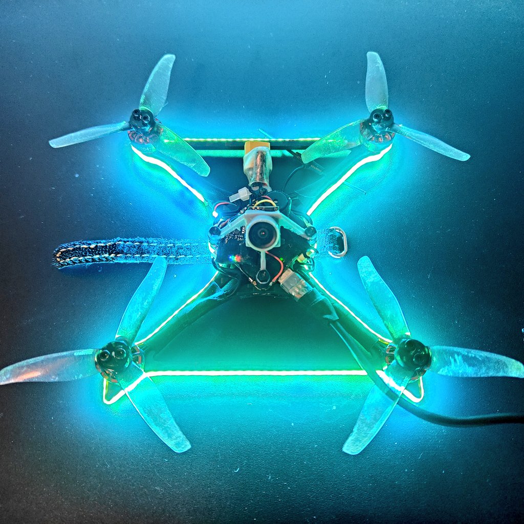 熊谷スポーツ文化公園ドローンレースに向けて、機体メンテと全周LED巻きました👍