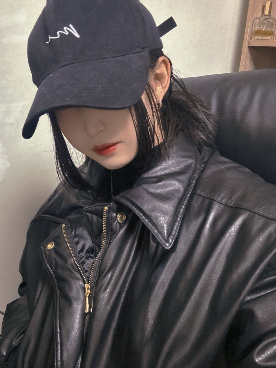 정신나간 유리니 tweet media