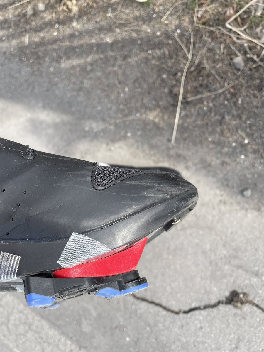 今日はチネリ　STRATO FASTERの暫定ラストライド。
凍結がこわいので、いつものコースを軽めにライド。
断酒の効果か身体が軽く、調子いい。ZEN Systemはやっぱり力が入りやすくヒルクライムもイイ感じ。