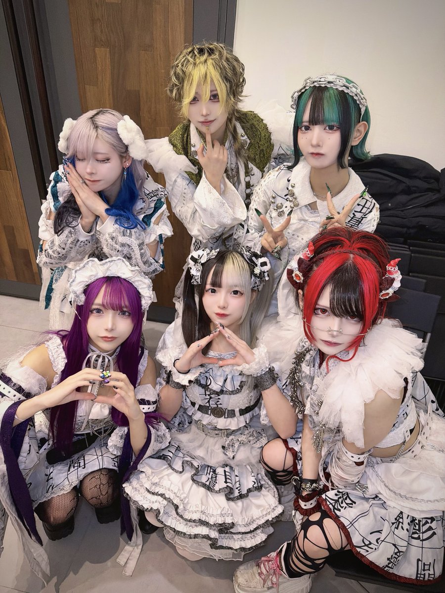 DMMオンクレ限定完全受注生産品 MADMED 天噛ミ妖メ アクリルスタンド他 天噛ミ妖メ】MADMED アクリルスタンド オンラインクレーンゲーム DMM