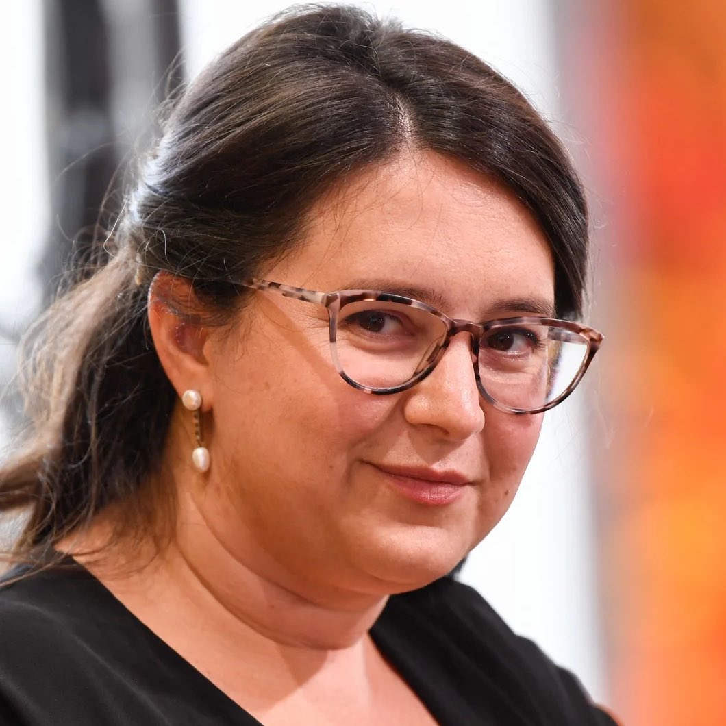 NickJFuentes's tweet image. In 2025, Larry Ellison acquired CBS News through his son &amp;amp; hired Jewish Zionist Bari Weiss to be its new editor-in-chief.

In 2026, Larry Ellison acquired a 20% stake in Tiktok-US &amp;amp; hired Jewish Zionist Adam Presser to be its new president.

Ellison is a close ally of Netanyahu.