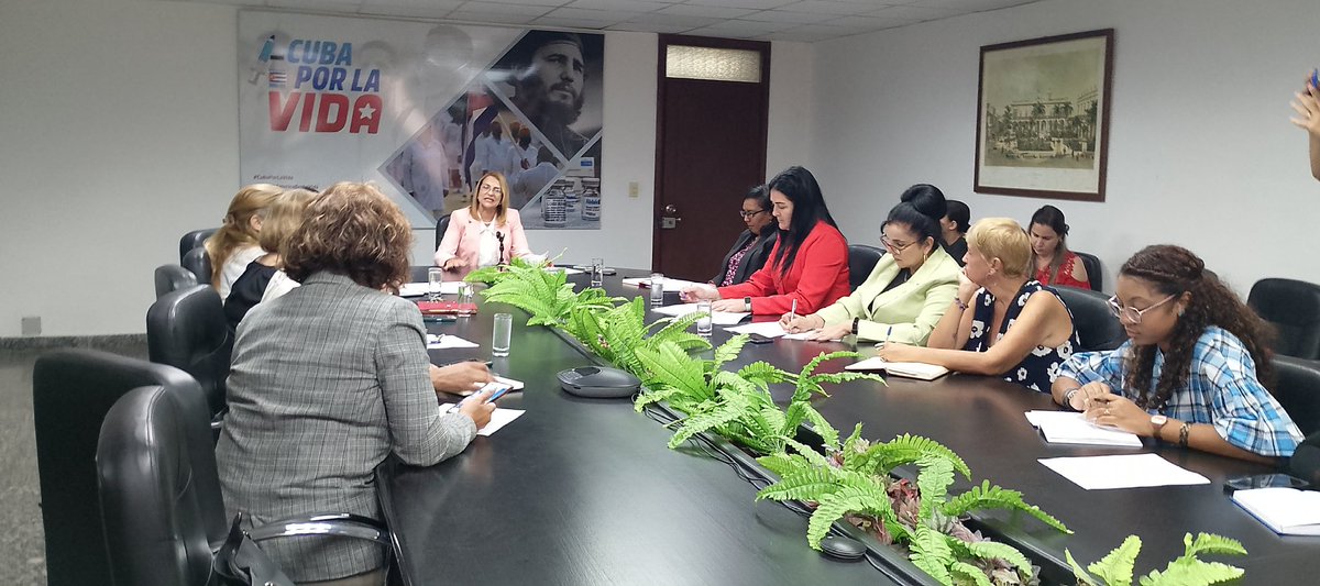 Aprueba #Cuba nueva ley de Salud Pública.
📸De perfil de <a href="/MINSAPCuba/">Ministerio de Salud Pública de Cuba</a> 

<a href="/Artemioglez1/">Artemioglez1</a> <a href="/CubanoYoe/">Yoe Hernández Glez</a> <a href="/Ilia_Toirac_TV/">Iliana Toirac Ruiz</a> <a href="/Liagr23/">Lia Gómez Rodríguez</a> <a href="/TunasTV1/">@LasTunasTV</a>