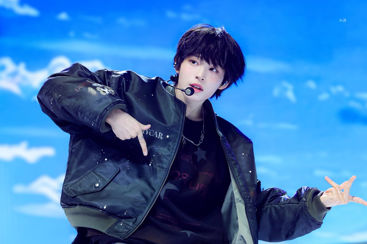 hee3nu's tweet image. 260118 팬콘 #케이주
🩹🫰🏻🫰🏻
#킥플립 #KickFlip #KEIJU