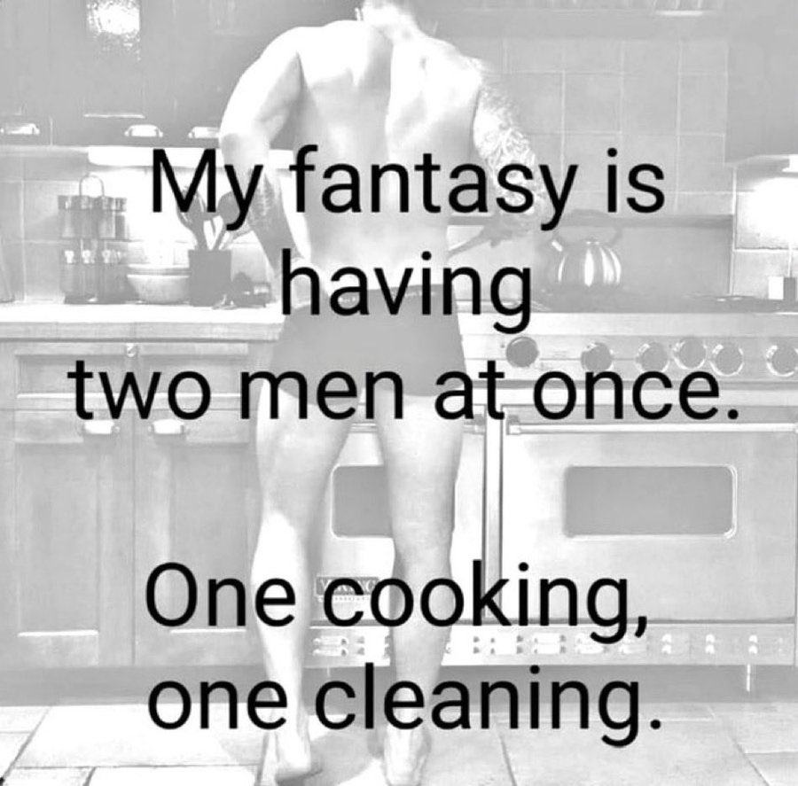 mistresroxy's tweet photo. The only threesome I enjoy. https://t.co/ZVykmIG80D