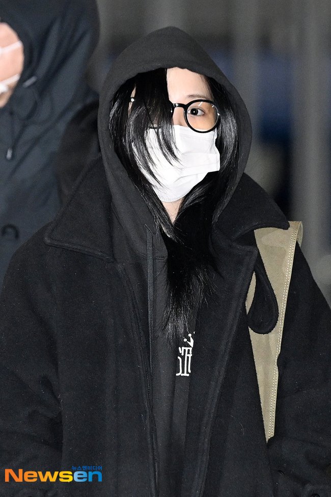 SRJ_Global's tweet image. 📷 PRESS | 260124

#RYUJIN (#류진) at Incheon International Airport, heading to Shenzhen, China for a fansign event.

🔗naver.me/G28s0j6f
🔗naver.me/FE3vkvth