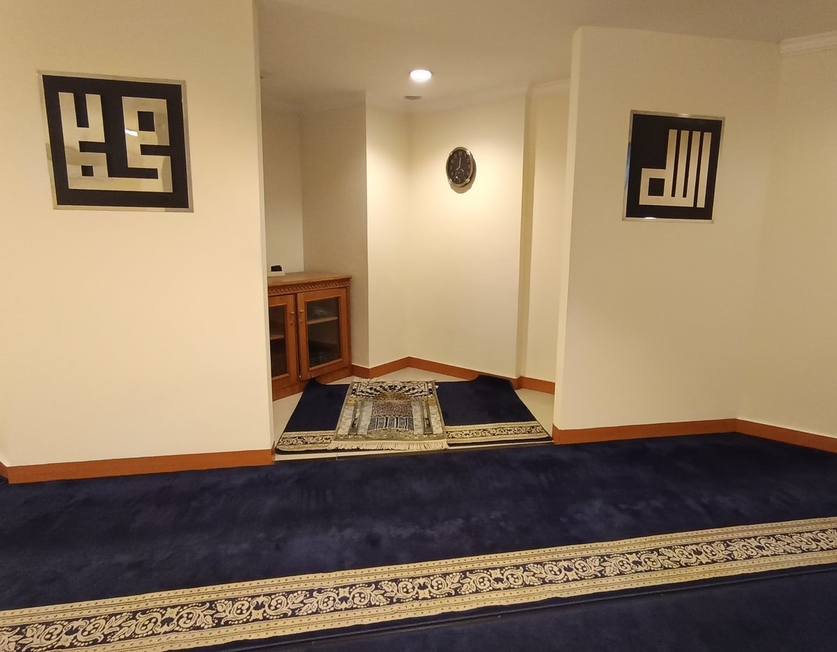 Semua ikhtiar diujungkan di sini, di sujud dan lirih doa....