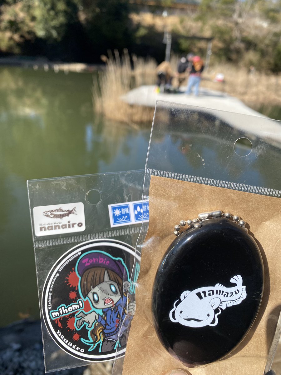 Gengoroturipura's tweet photo. 今日はバス釣り🎣
色々協賛品も頂きました✨
んでもってアフターでトラウトやってたら、ロデオクラフトの森田さんが隣に来てびっくり‼️
めっちゃ緊張したから世間話しかできんかった〜(・_・;
でもまーいい一日を過ごせたな〜😚
#釣パラ
#カルカッタコンクエスト
#千葉鑑定団
#munibell
#nanairo https://t.co/f3HKIXpc4N