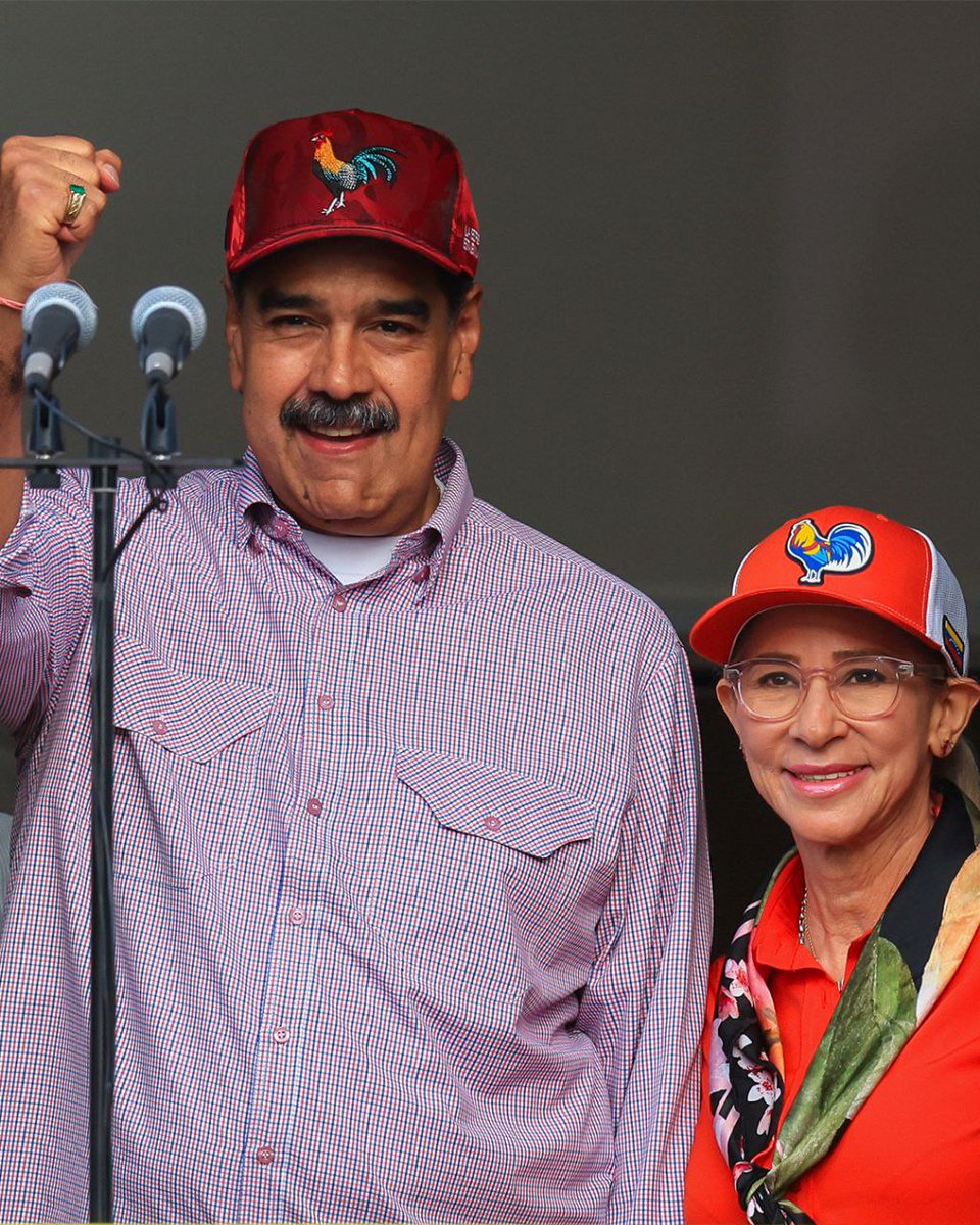 <a href="/NicolasMaduro/">Nicolás Maduro</a> Queremos de vuelta a nuestro conductor de victorias y a la Primera Dama Cilia Flores

#losqueremosdevuelta #BringThemBack #freemaduro #FreeCilia
