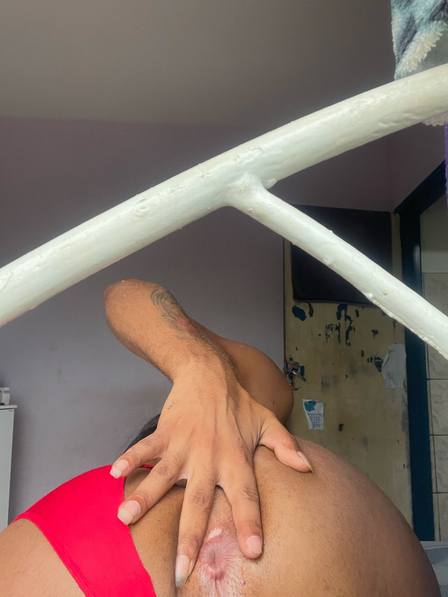 Quero só tomar uma leitadinha no cu agr 🥺