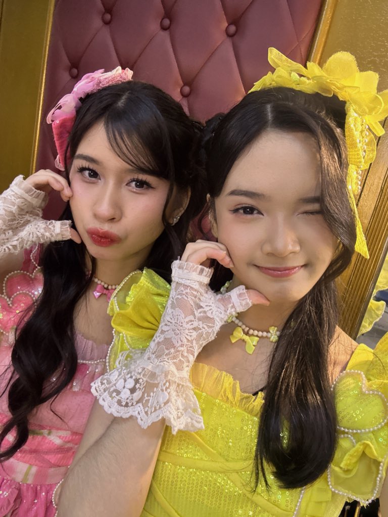 Ribka_JKT48's tweet image. FOTO AMA CECE OLLAAA MAKASIHH CECE🥺🥺🥺💕💕🫶🏻🫶🏻🫶🏻🫶🏻 @F_OllaJKT48