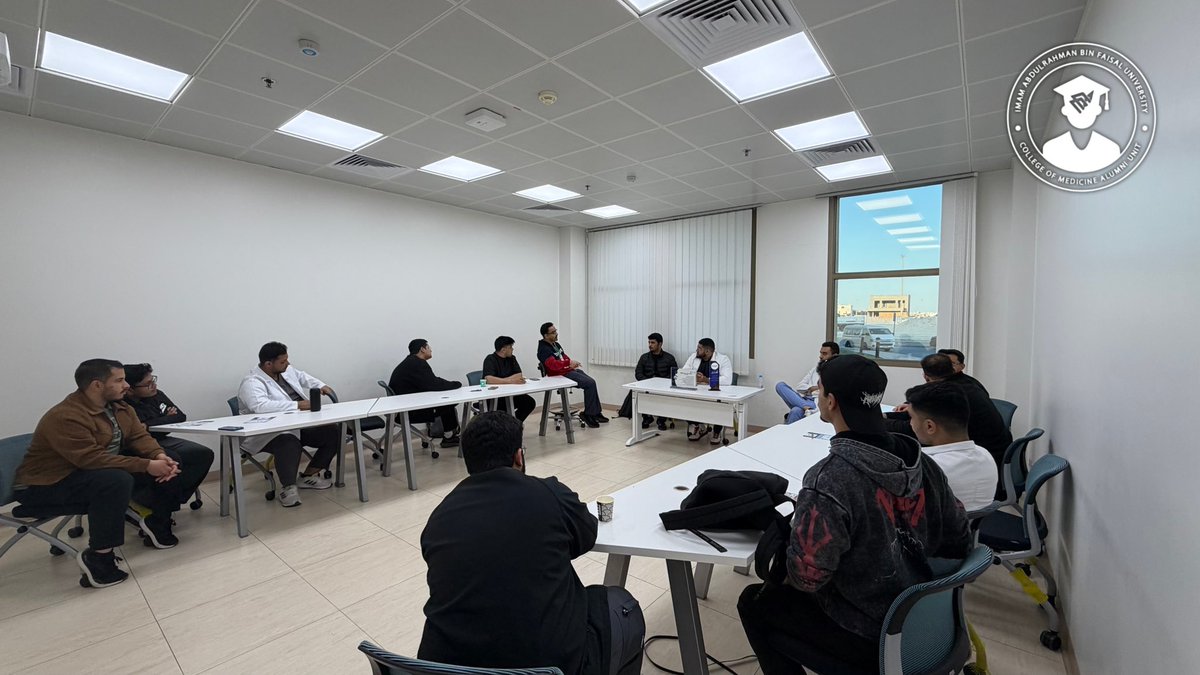 وحدة الخريجين - كلية الطب tweet media