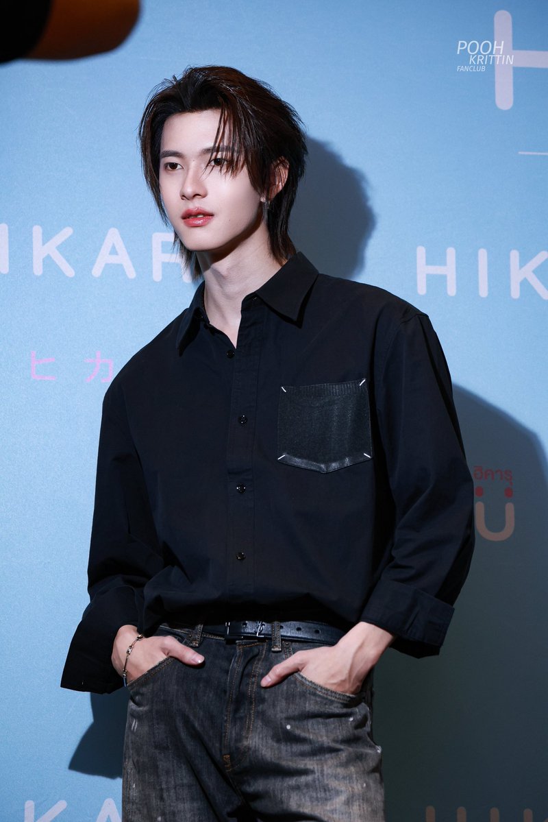 poohkt_fanclub's tweet image. กฤตินในวัยย่างจะ 23 ยังหล่อขนาดนี้ ถ้า 25 จะขนาดไหนคะ🥹 (ใครใส่ปุ๋ยเร่งโตให้ชี)

@ppoohkt 

POOH LOVERS DAY WITH HIKARU
#HIKARUxPoohDay 

#ppoohkt #PooHHooPers