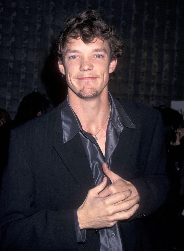 GhostfaceTalks_'s tweet image. Happy 56th birthday, Matthew Lillard.

Or should I say… Stu Macher. I remember my own.🔪