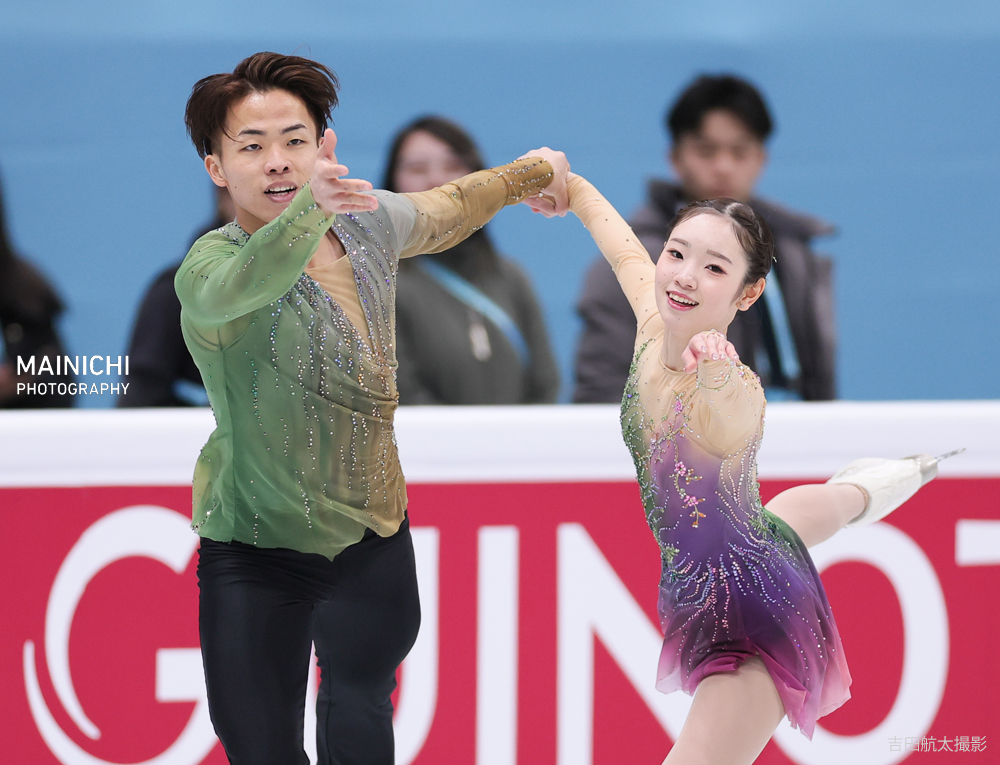 フィギュアスケートの4大陸選手権はペアのフリーがあり、「ゆなすみ」こと長岡柚奈選手、森口澄士選手組は125・51点、合計197・46点で3位となりました。4大陸選手権の表彰台は日本勢2組目の快挙です
ペアフリーの写真特集⛸️mainichi.jp/graphs/2026012…