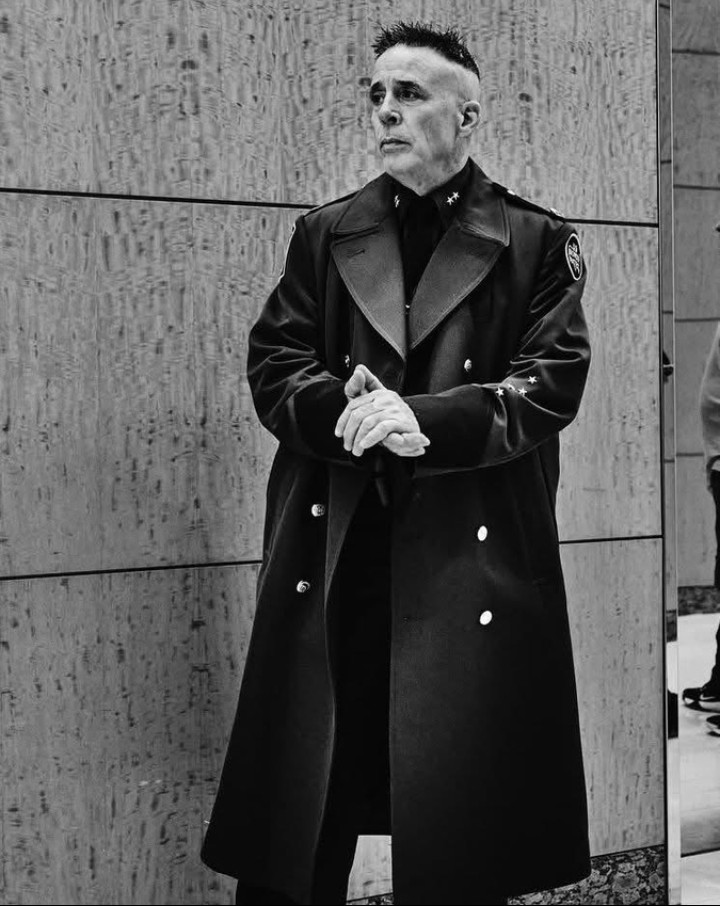 Mamertos0's tweet image. Se visten como nazis, caminan como nazis, se peluquean como nazis, saludan como nazis y actúan como nazis pero según ellos no son nazis.