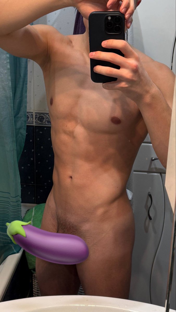 Jakexmeg's tweet photo. @william_fl3x Do u wanna see without 🍆?) https://t.co/CdqqxDLET6