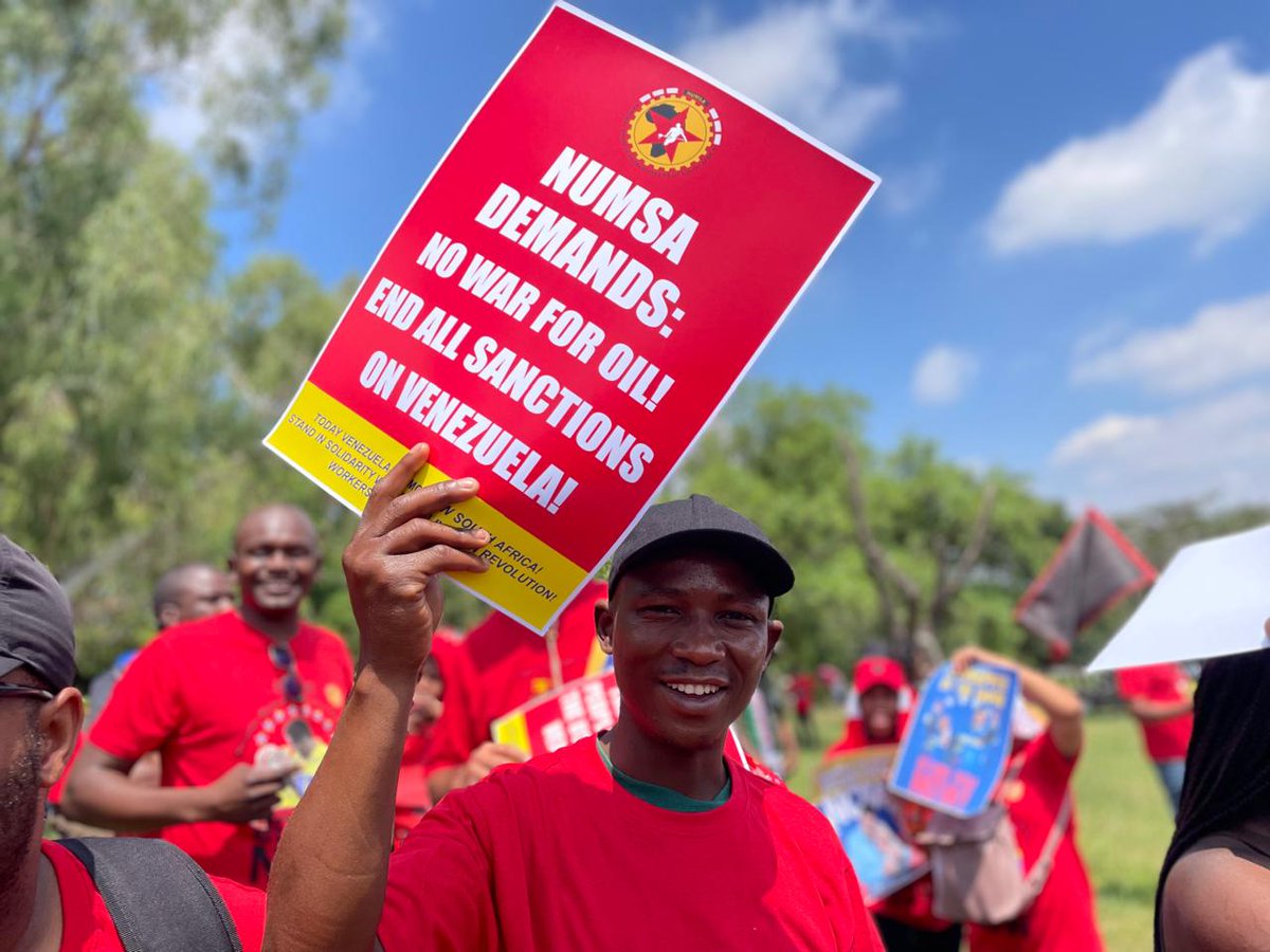 Numsa_Media's tweet image. #WorkersUnite 
#ForTheLoveofTheWorkingClass 
#HandsOffVenezuela 
❤️🖤💛