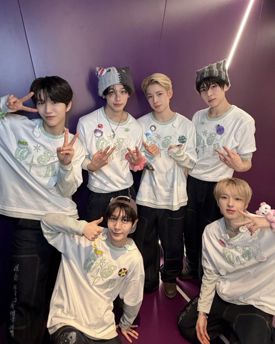 nctwishofficial's tweet image. 시즈니~~ 오늘 어땠나요~~!!!오늘 시즈니가 즐겁게 놀았으면 됐어요!오늘 호응도 열심히 해주고 즐거워하는게 보여서 너무 좋았고 행복했어요!!시즈니가 제 마음이랑 같길 바래요🙏아쉬운 순간도 있었지만🥲 내일도 즐겁게 화이팅하도록 하겠습니다💪😆

NCTzen~~…