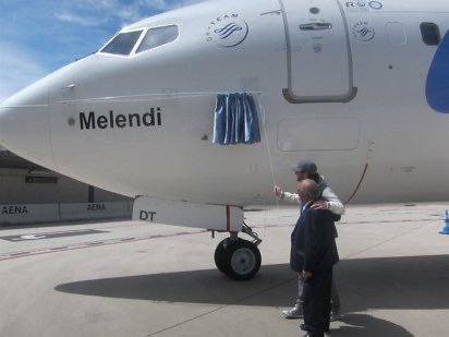 el hecho de que otros cantantes españoles también hayan hecho eso y solo se le critique a aitana que es?? xd disimulen un poco