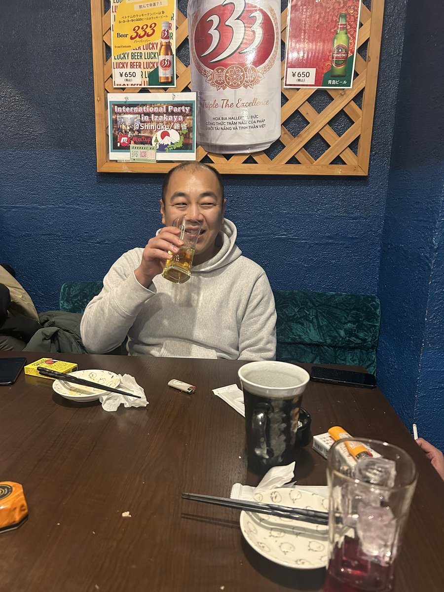 shinichi0421's tweet photo. こいつ笑いながら酒飲んでます💢

飛んでから笑えや💢

飛んでから酒飲めや💢

飛んでから1番奥座れや💢

#水曜日のダウンタウン https://t.co/d3XwxY83Q1